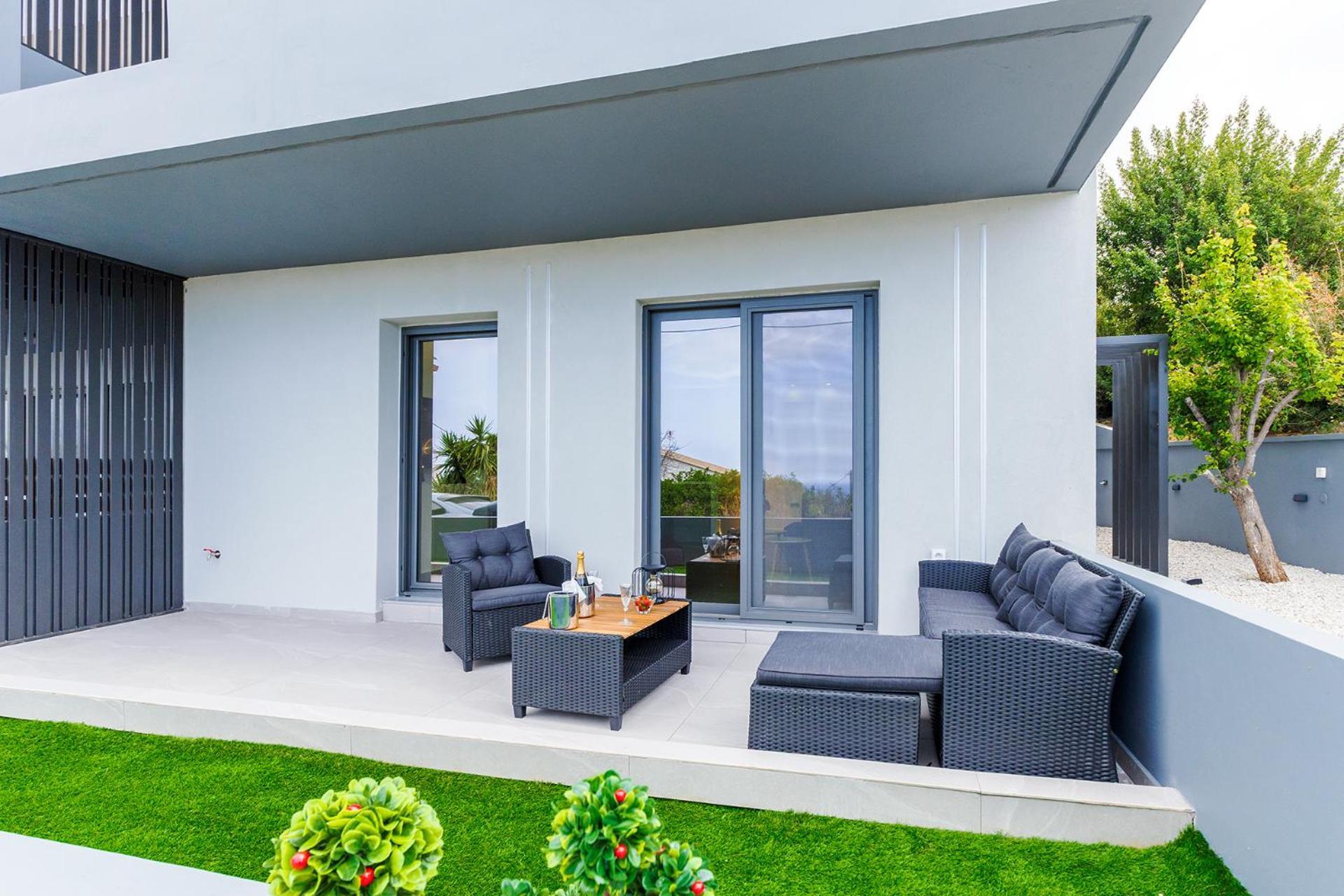 Seascape Luxury Apartment Kounoupidhiana