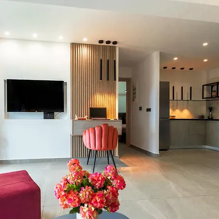 Seascape Luxury Apartment Kounoupidhiana Exterior photo