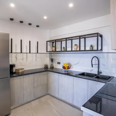 Seascape Luxury Apartment Kounoupidhiana Exterior photo