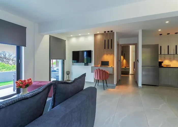 Seascape Luxury Apartment